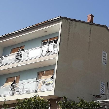 Apartment Boni Σίμπενικ Εξωτερικό φωτογραφία