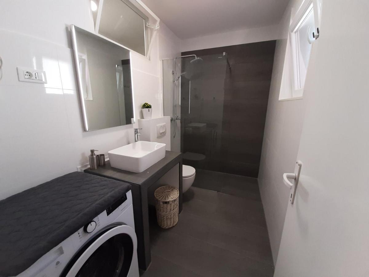 Apartment Boni Σίμπενικ Εξωτερικό φωτογραφία