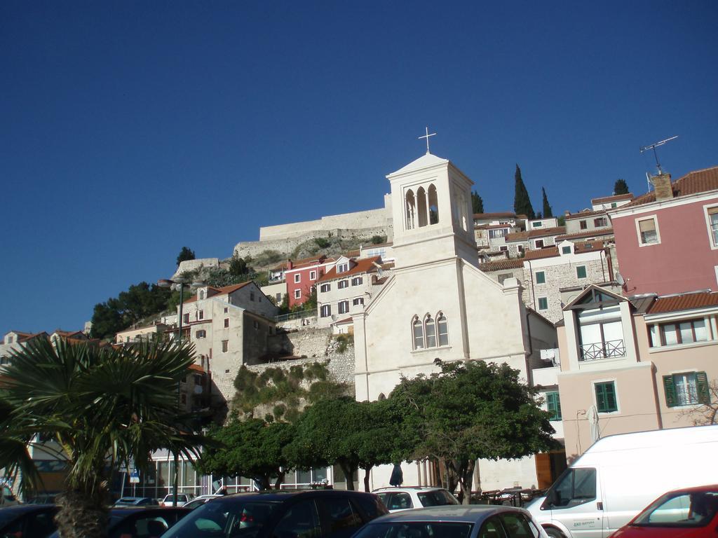 Apartment Boni Σίμπενικ Εξωτερικό φωτογραφία