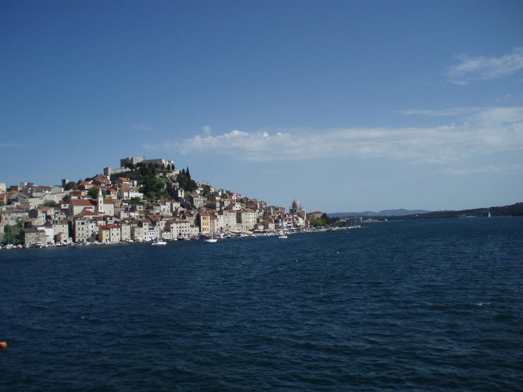 Apartment Boni Σίμπενικ Εξωτερικό φωτογραφία