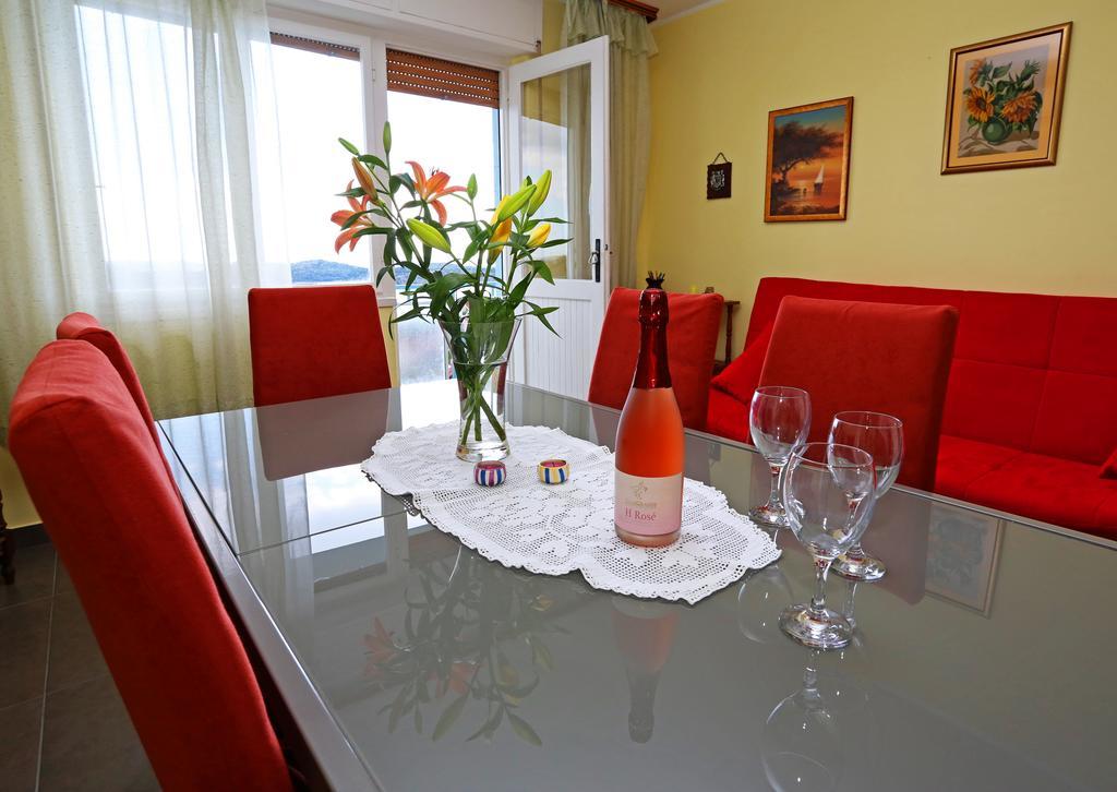 Apartment Boni Σίμπενικ Εξωτερικό φωτογραφία